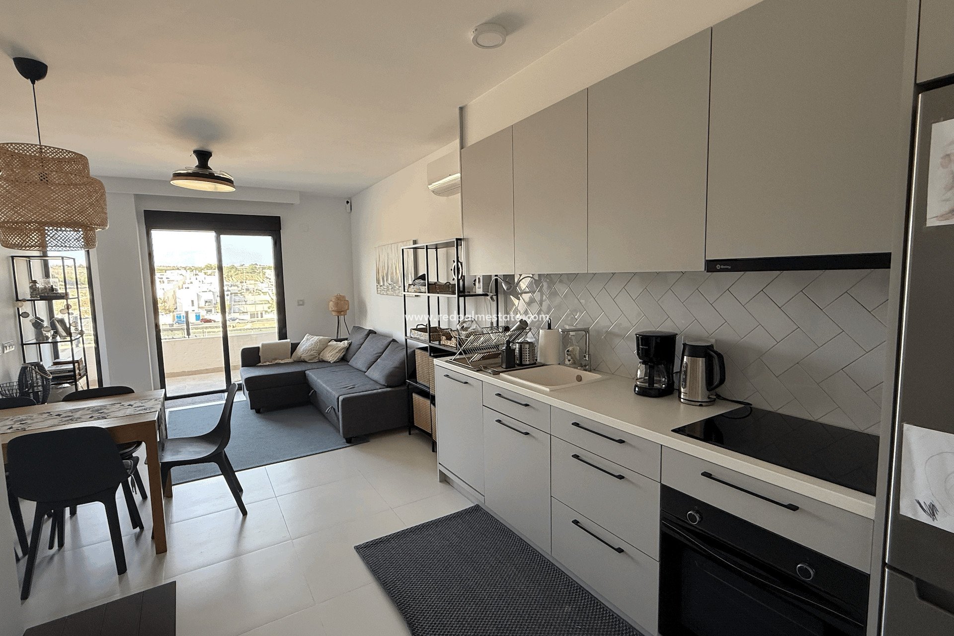 Reventa - Apartamento -
San Miguel de Salinas - Inland