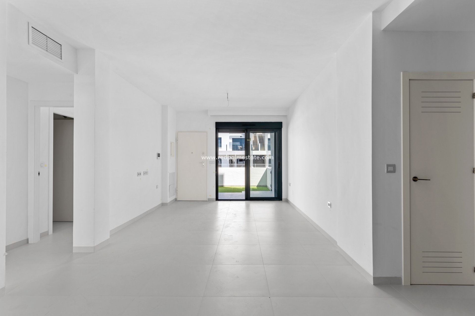 Reventa - Apartamento -
San Miguel de Salinas - Inland