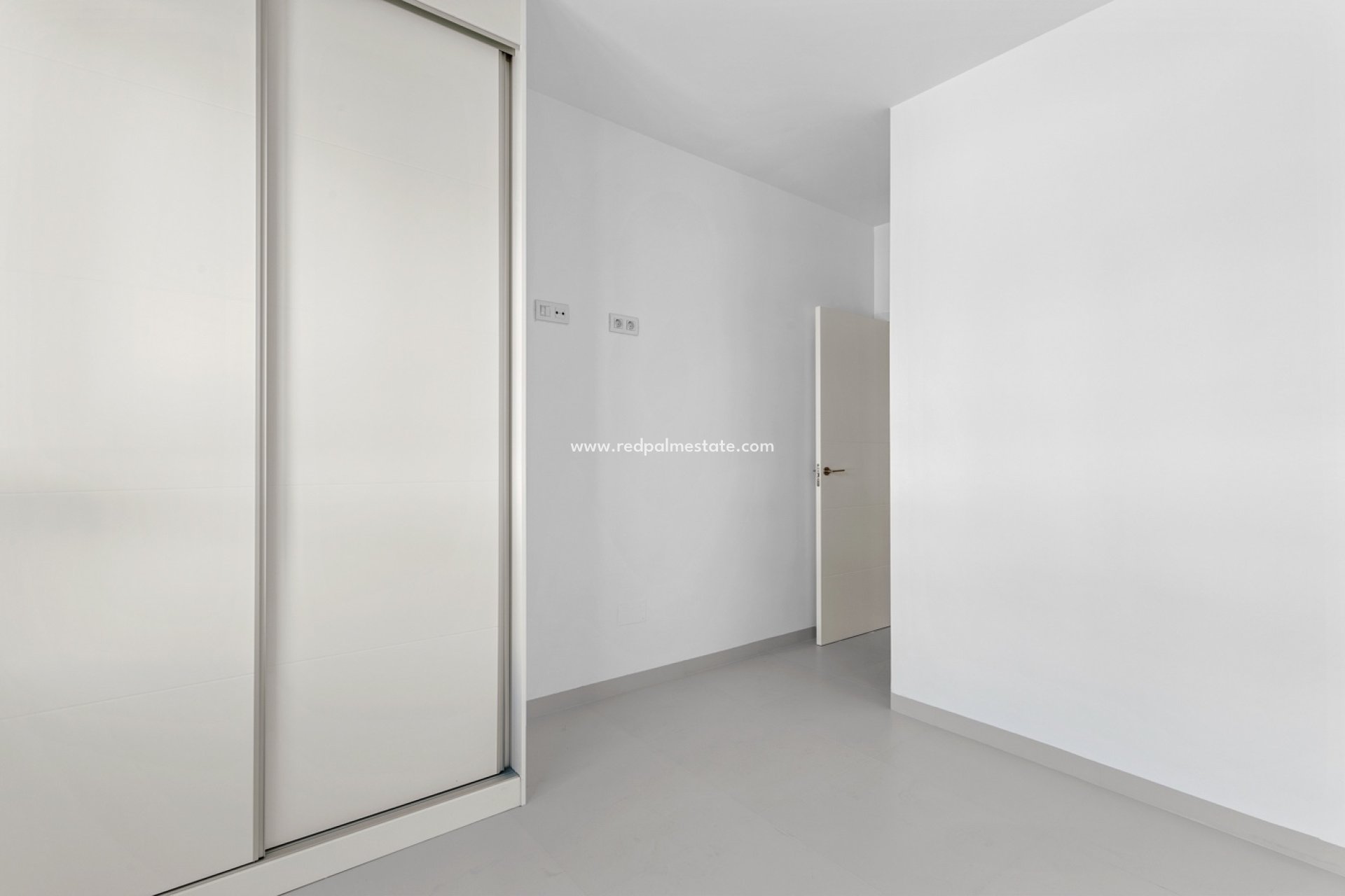 Reventa - Apartamento -
San Miguel de Salinas - Inland