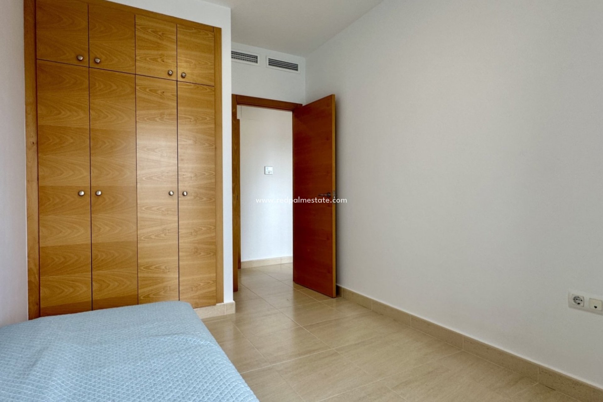 Reventa - Apartamento -
San Miguel de Salinas - Inland