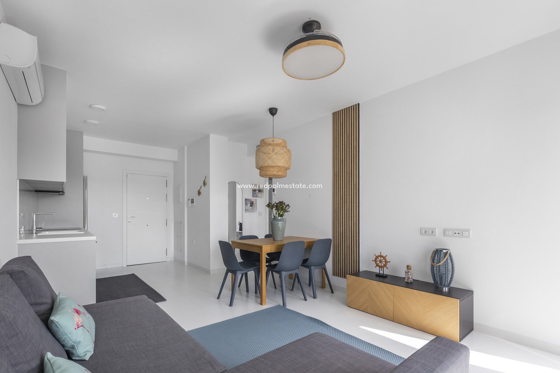 Reventa - Apartamento -
San Miguel de Salinas - Inland