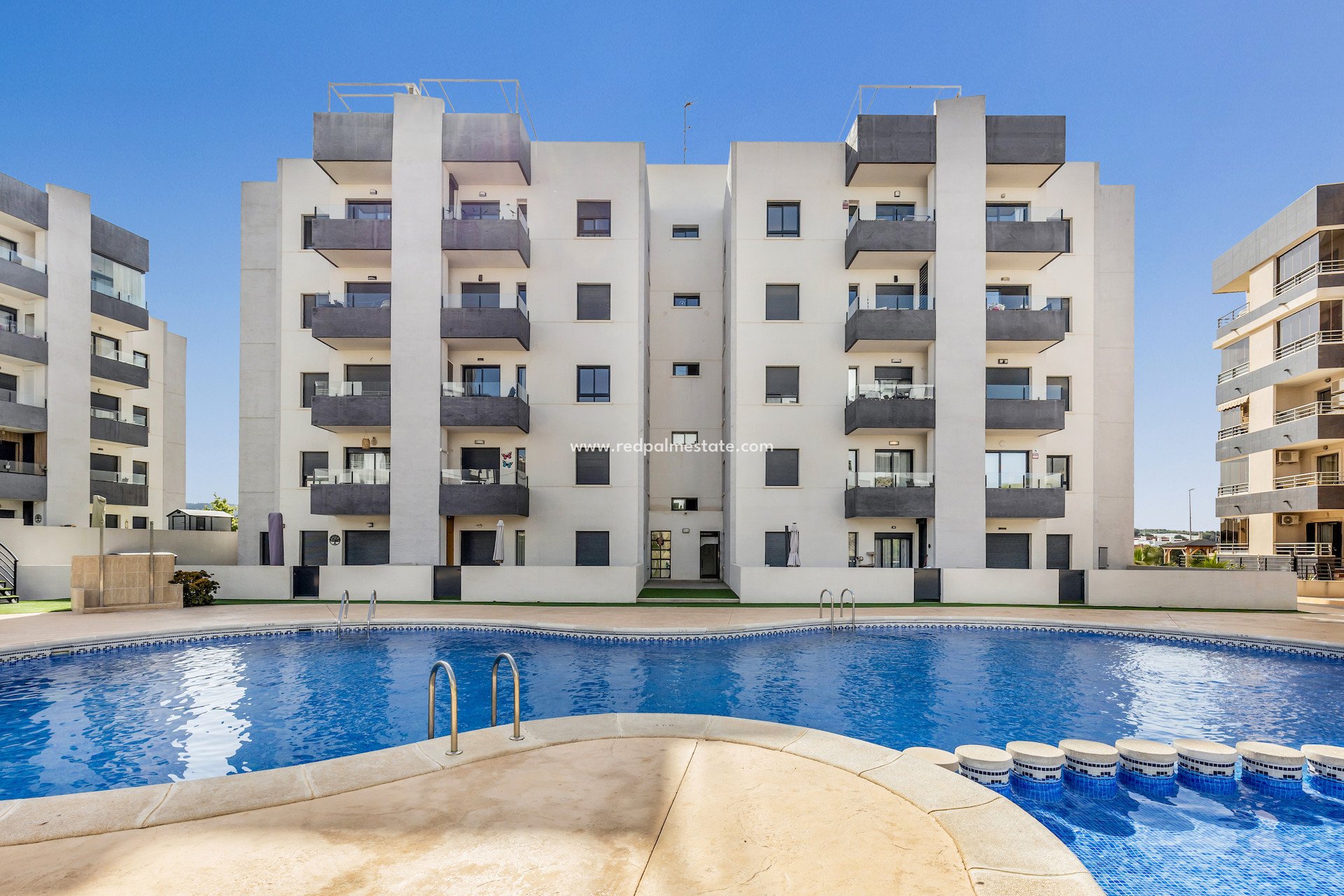 Reventa - Apartamento -
San Miguel de Salinas - Inland