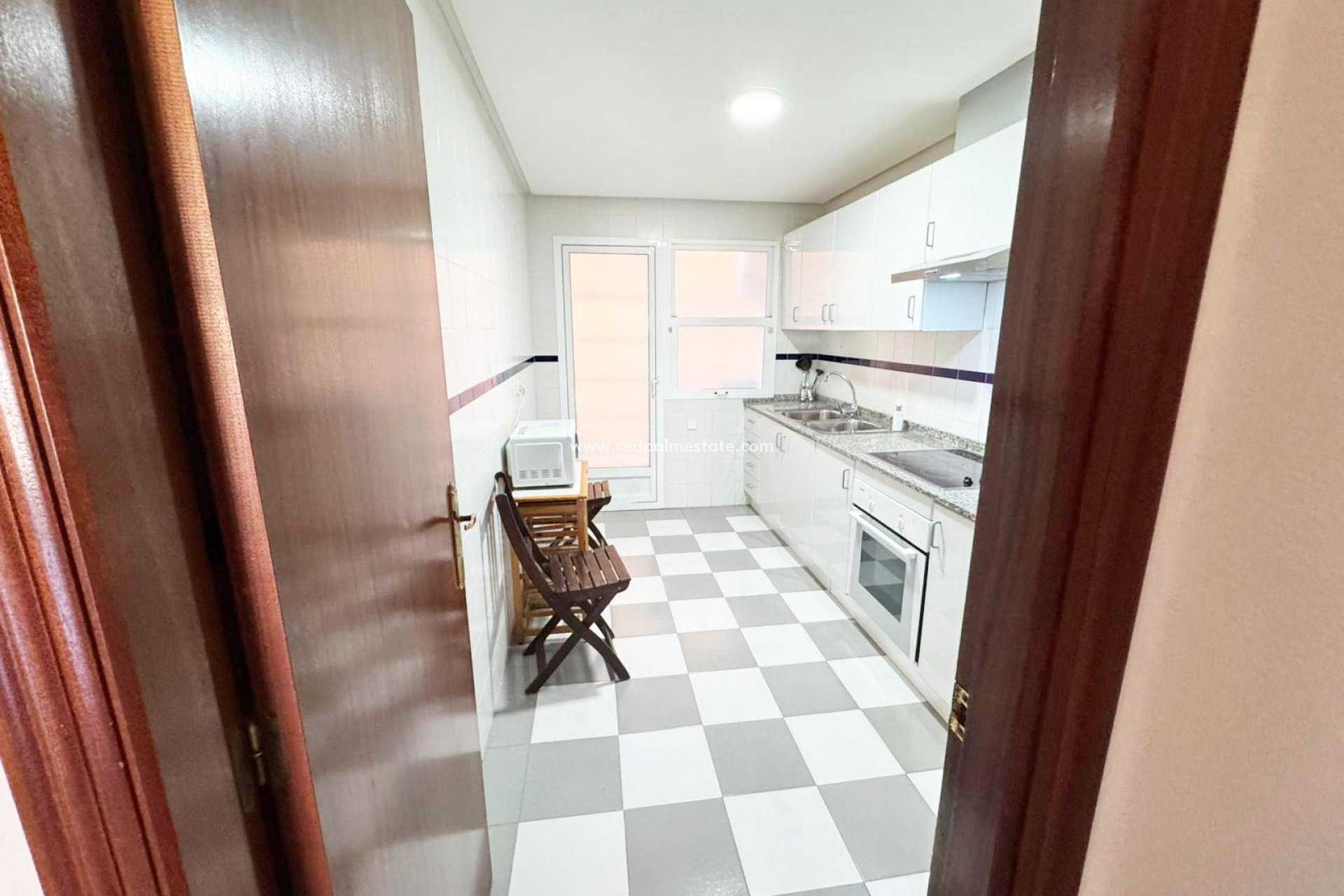 Reventa - Apartamento -
San Miguel de Salinas - Inland
