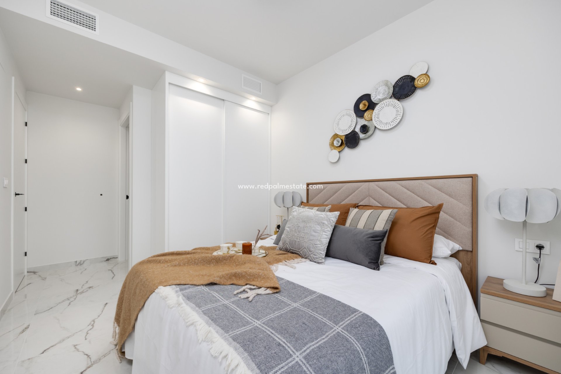 Reventa - Apartamento -
San Miguel de Salinas