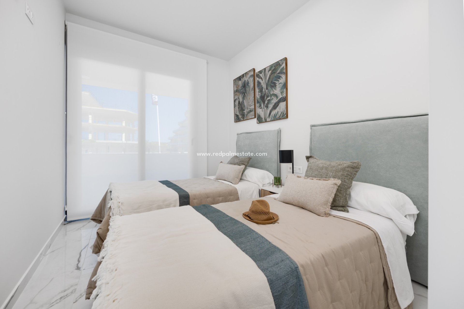 Reventa - Apartamento -
San Miguel de Salinas