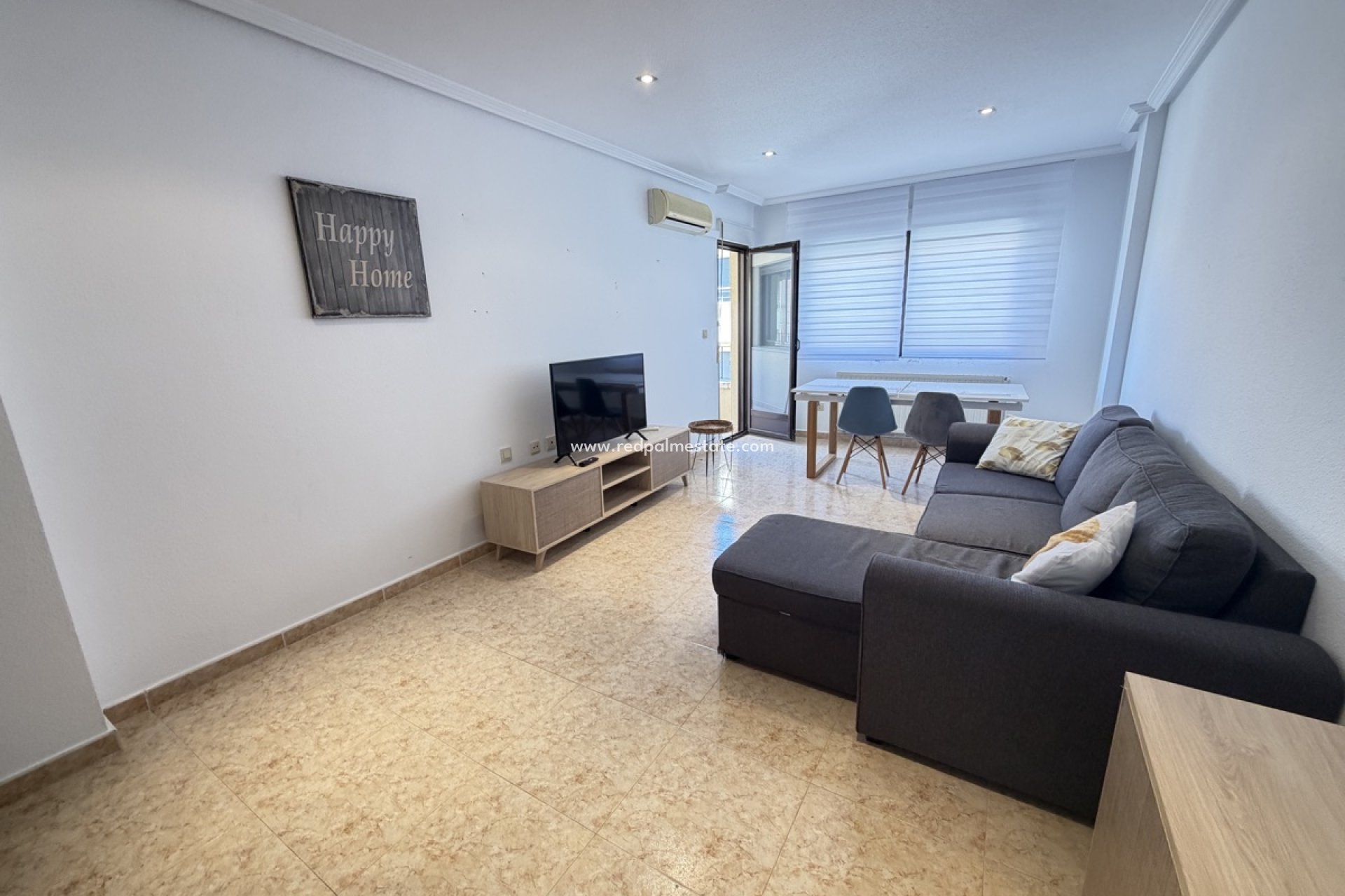 Reventa - Apartamento -
San Miguel de Salinas