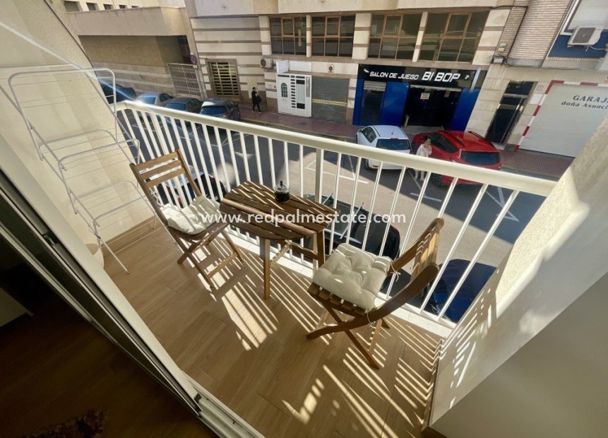 Reventa - Apartamento -
Santa Pola