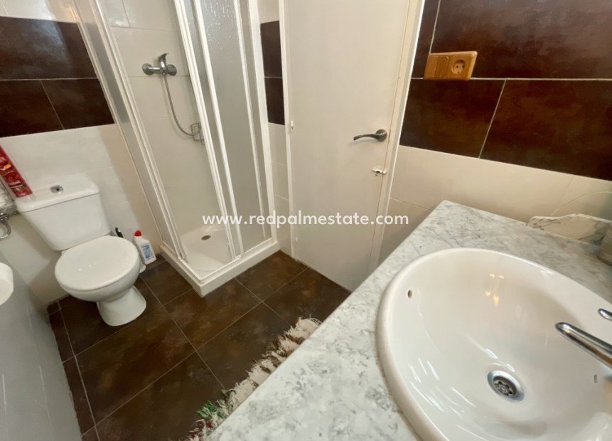Reventa - Apartamento -
Santa Pola