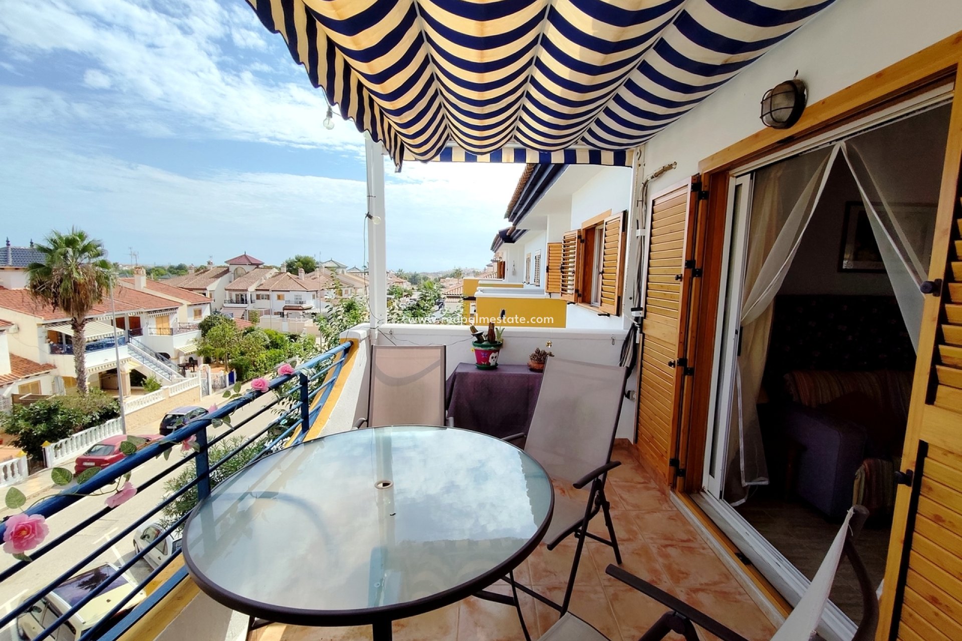 Reventa - Apartamento -
Torre de la Horadada - Mil Palmeras