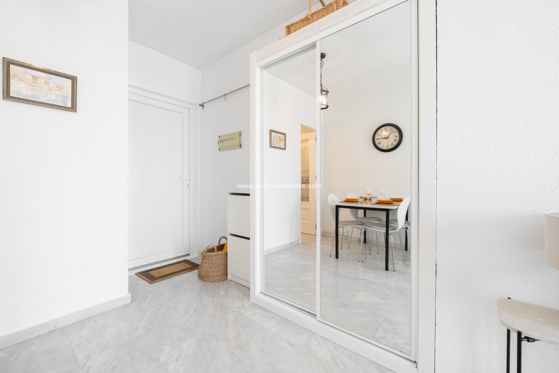 Reventa - Apartamento -
Torrevieja - Aguas Nuevas