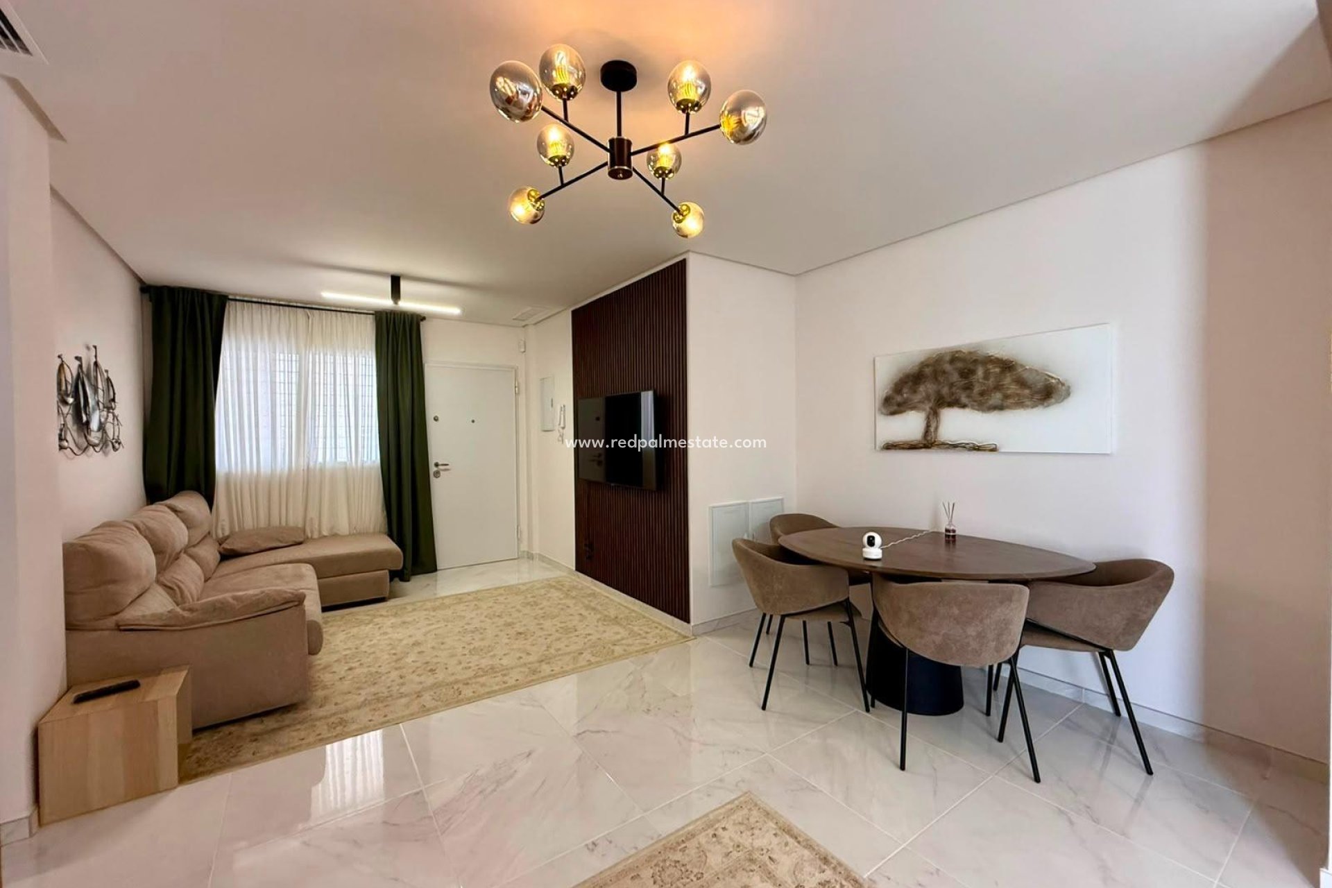 Reventa - Apartamento -
Torrevieja - Aguas Nuevas