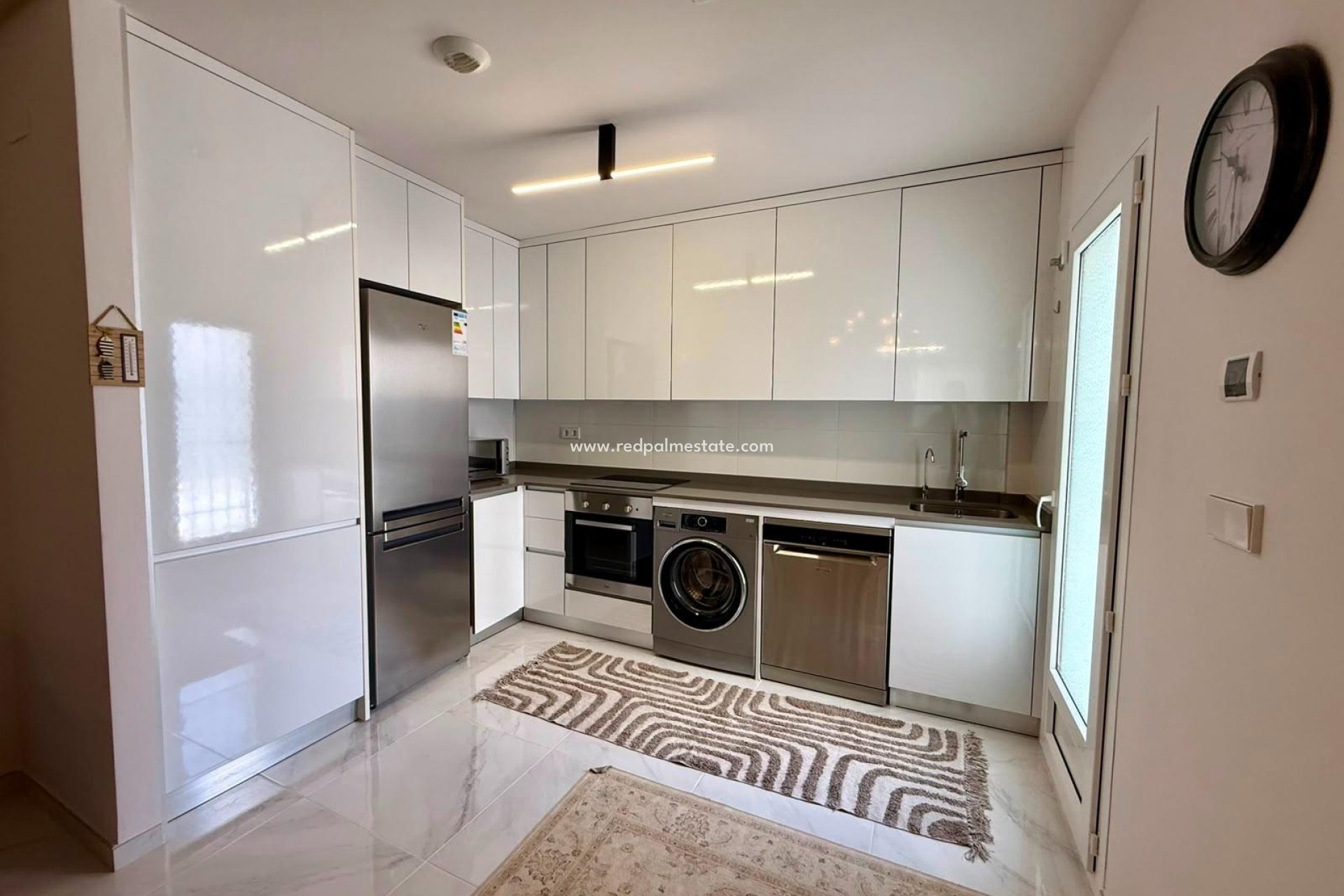 Reventa - Apartamento -
Torrevieja - Aguas Nuevas