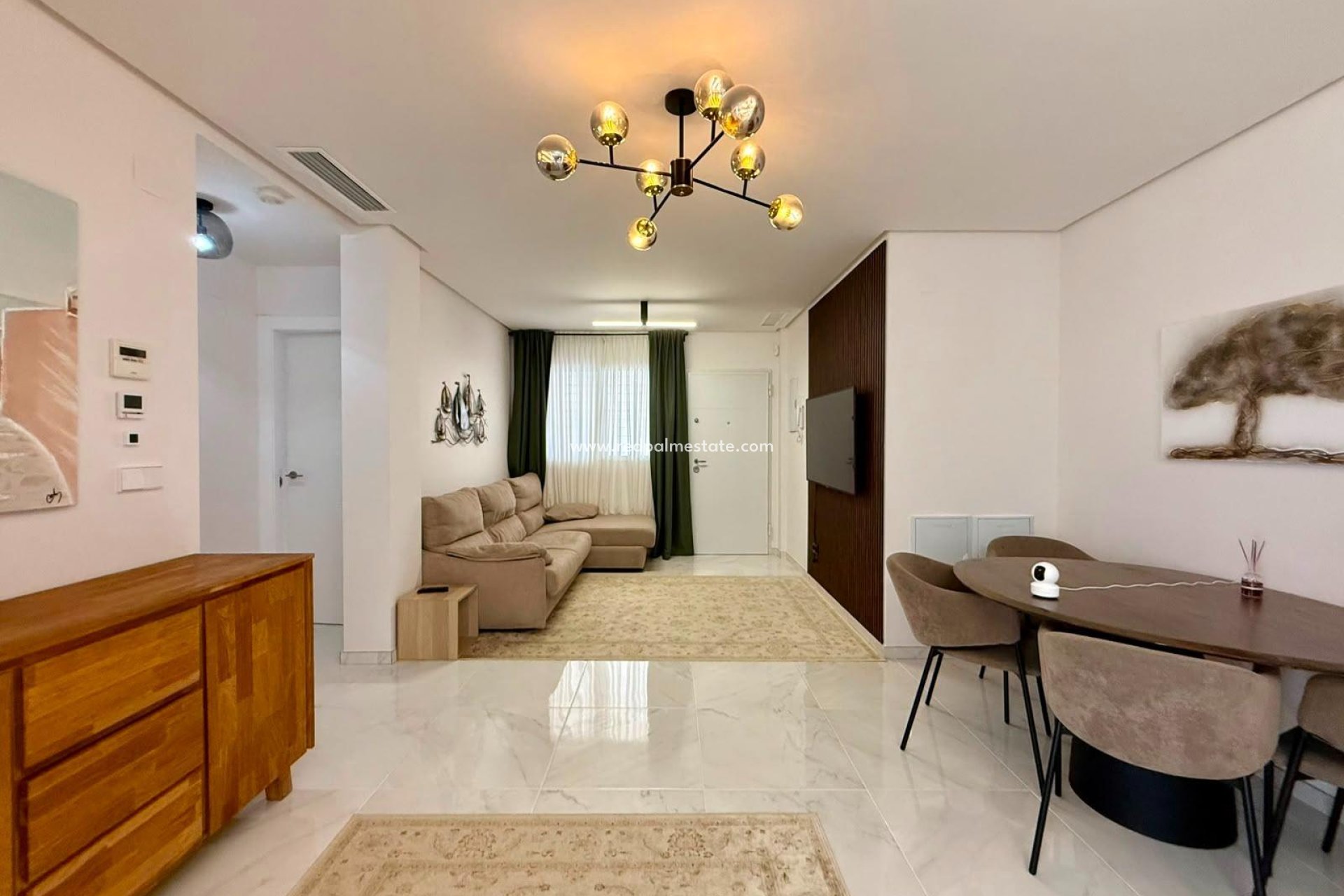 Reventa - Apartamento -
Torrevieja - Aguas Nuevas