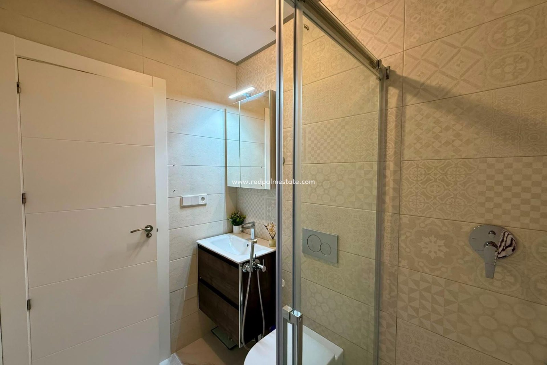 Reventa - Apartamento -
Torrevieja - Aguas Nuevas