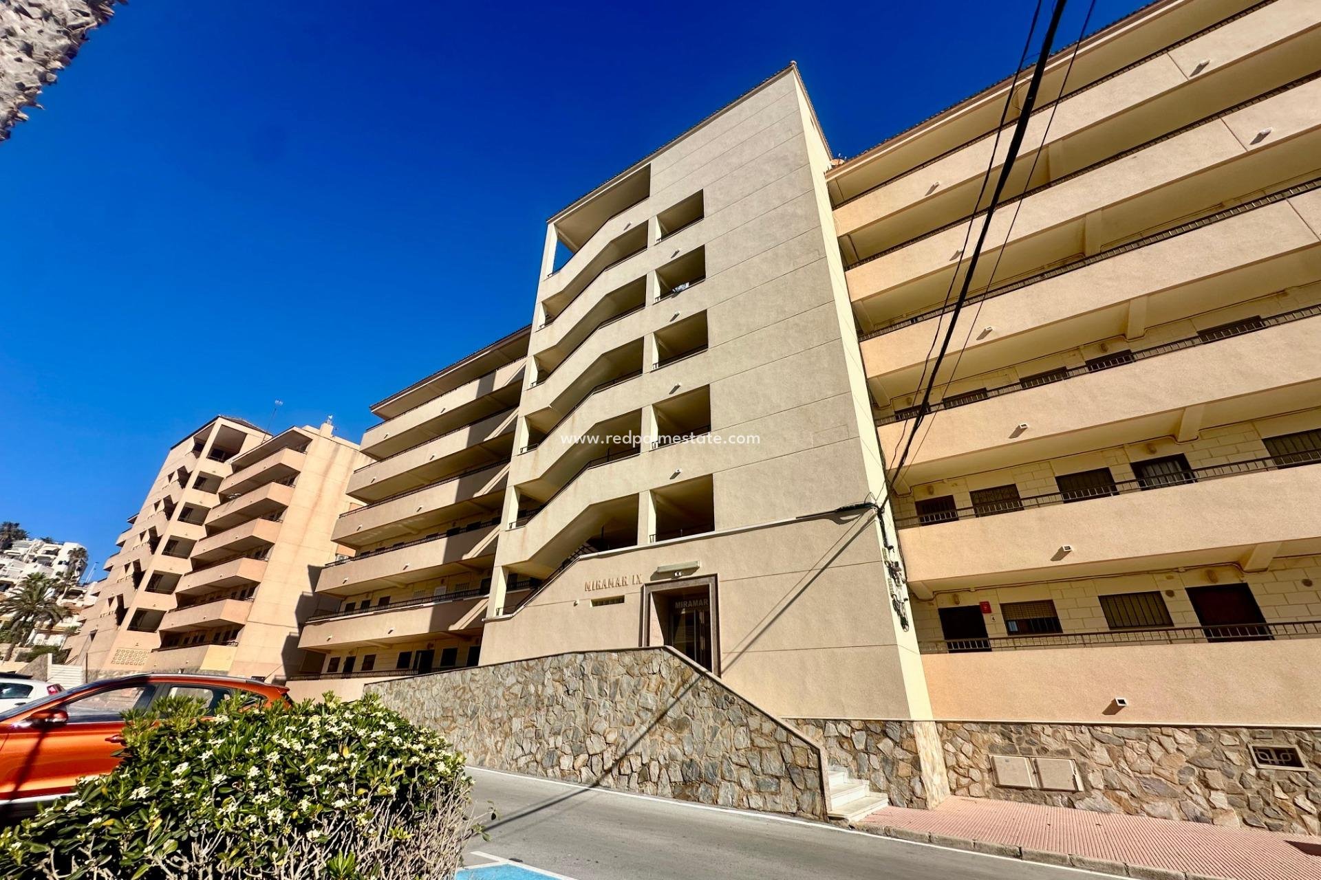 Reventa - Apartamento -
Torrevieja - Cabo cervera