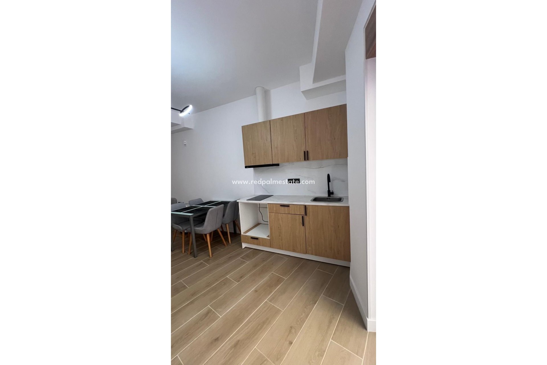 Reventa - Apartamento -
Torrevieja - Cabo cervera