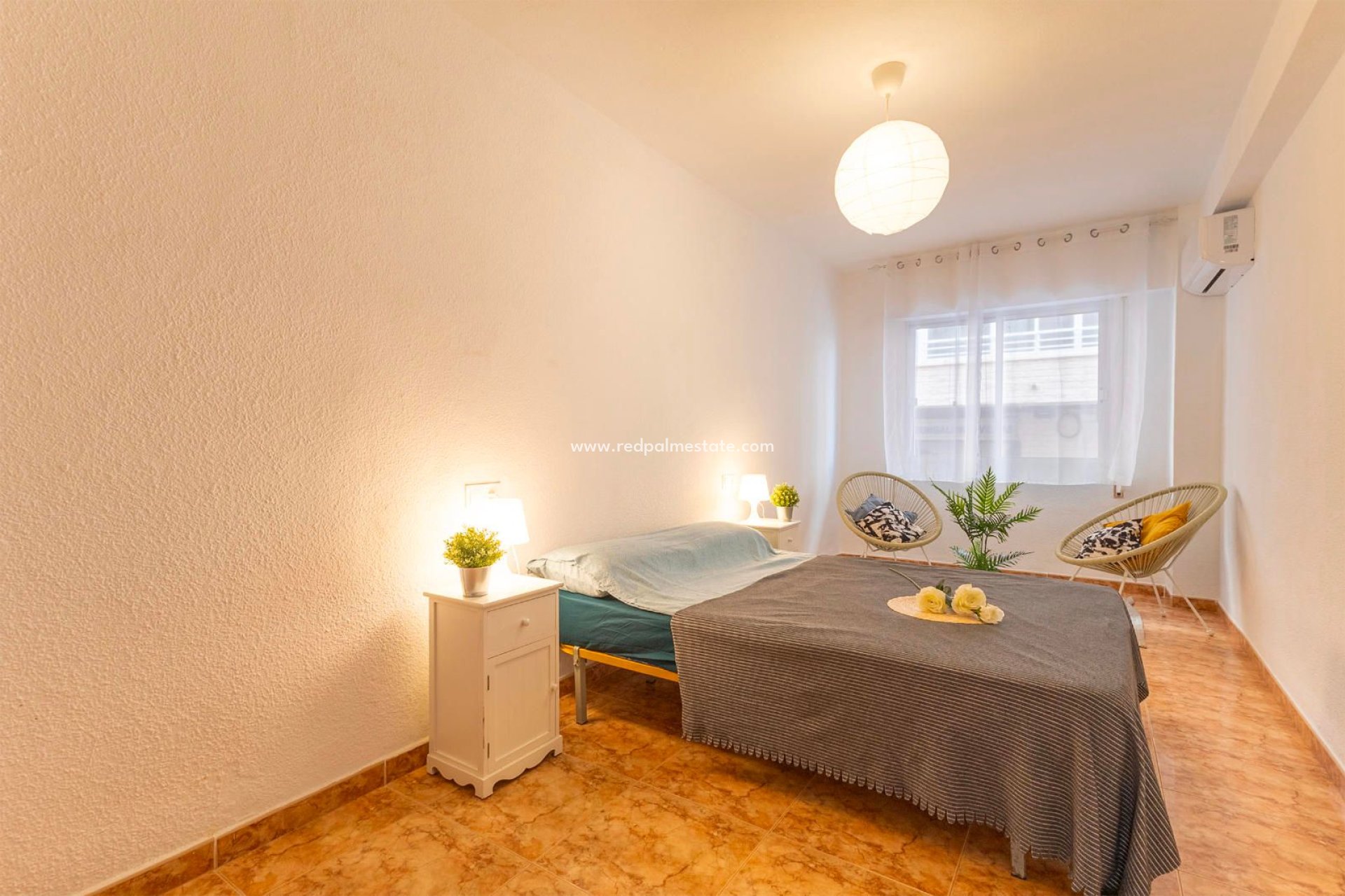 Reventa - Apartamento -
Torrevieja - Cabo cervera