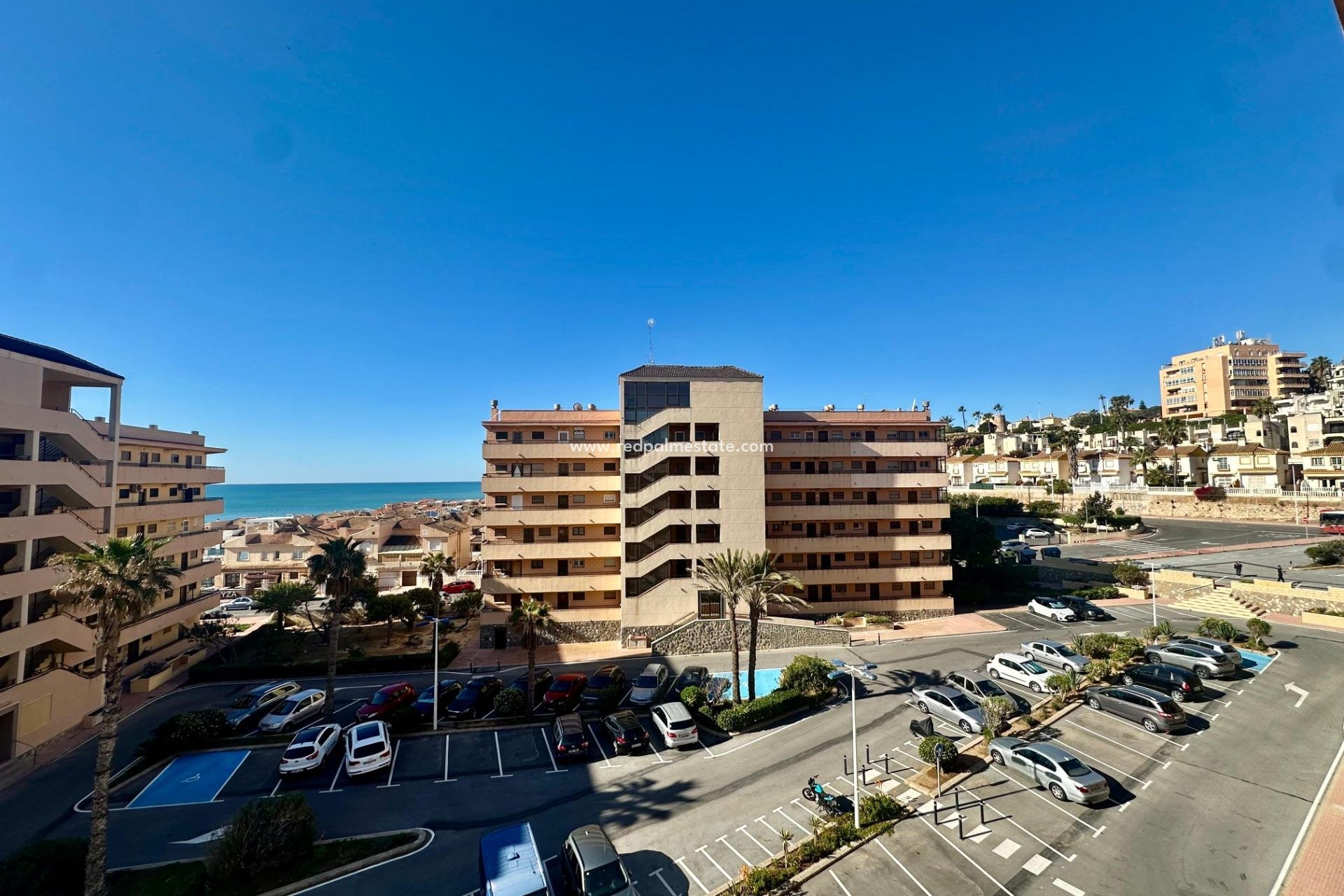 Reventa - Apartamento -
Torrevieja - Cabo cervera