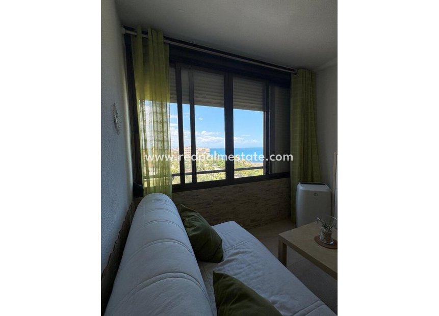 Reventa - Apartamento -
Torrevieja - Cabo cervera