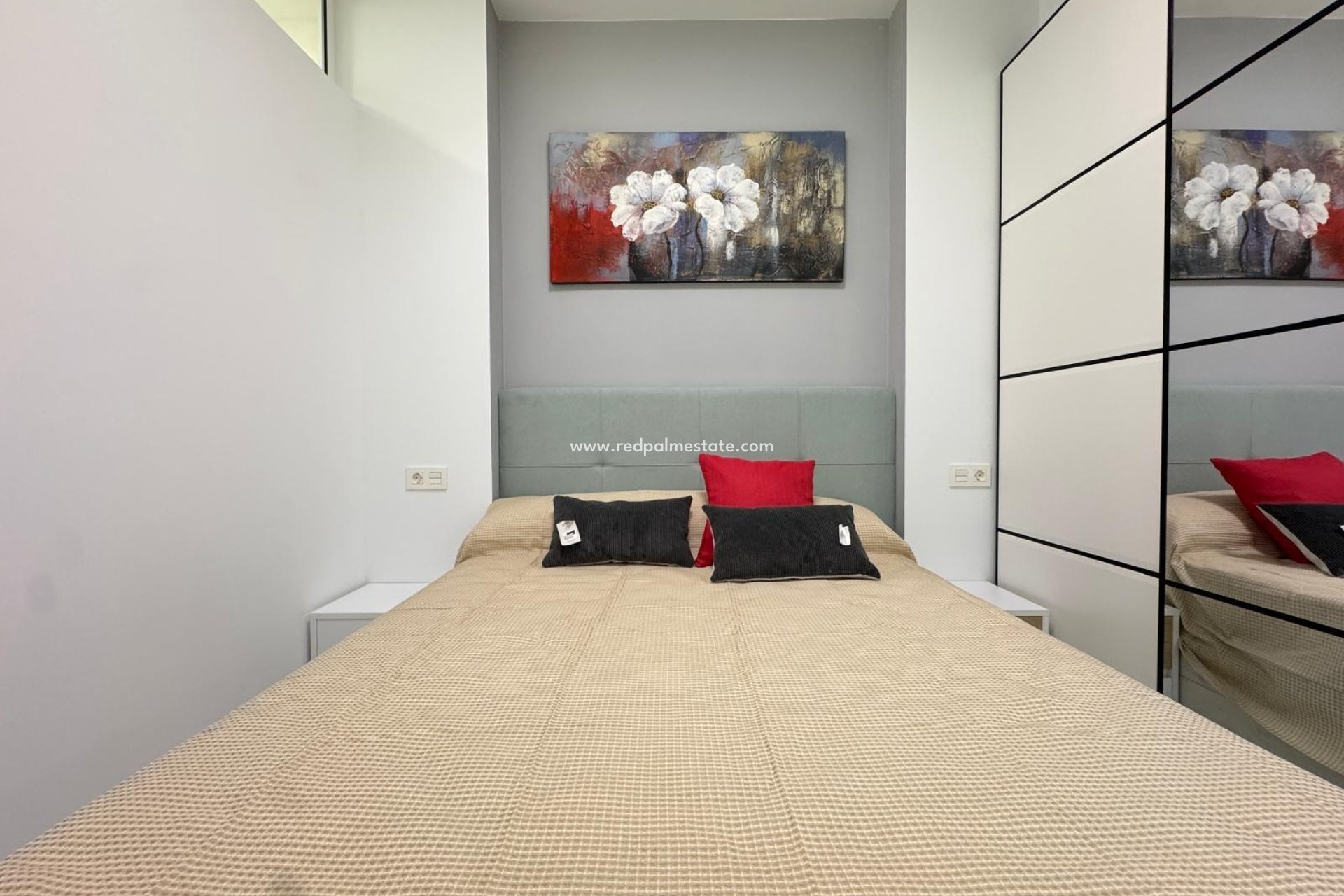 Reventa - Apartamento -
Torrevieja - Centro Torrevieja