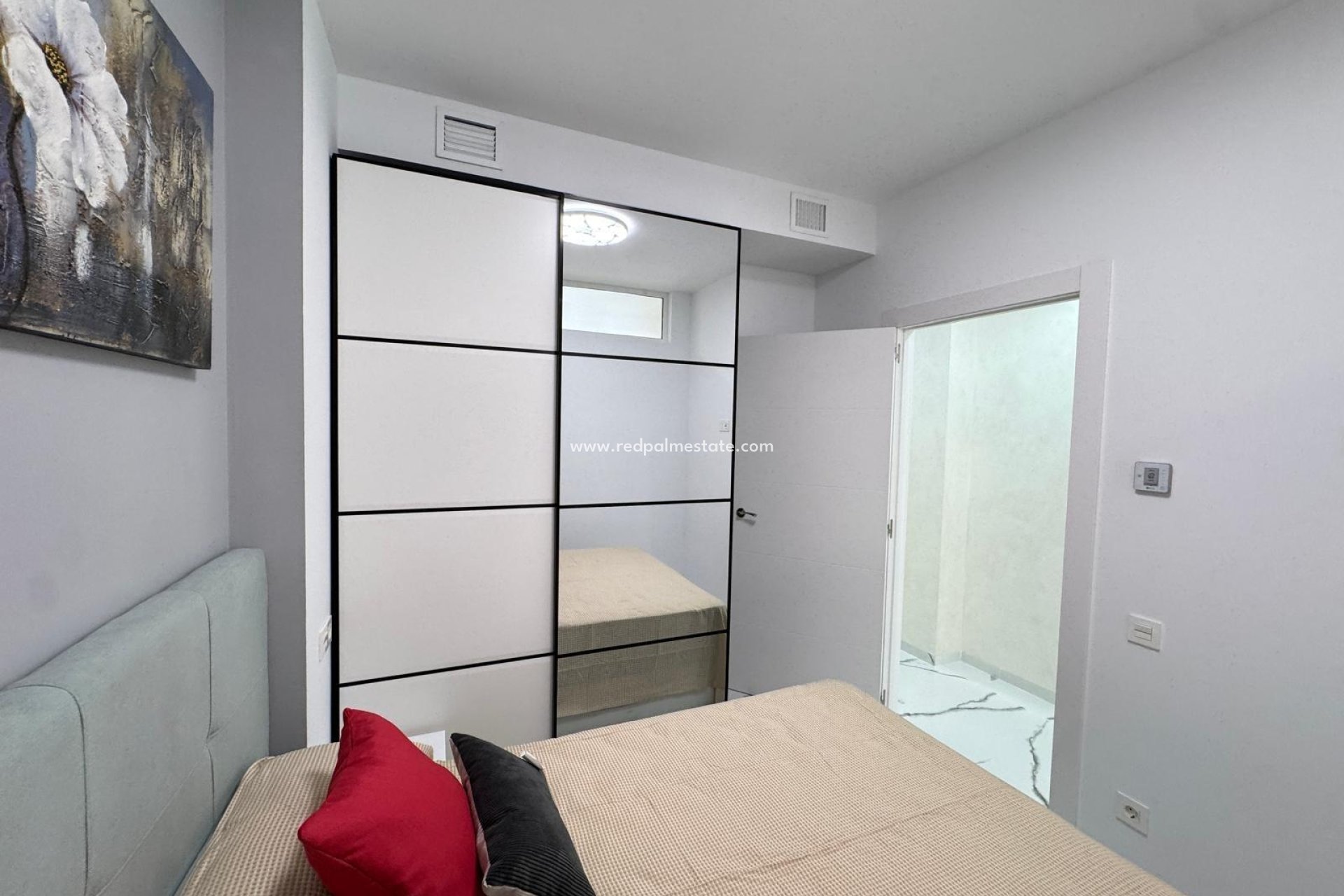 Reventa - Apartamento -
Torrevieja - Centro Torrevieja
