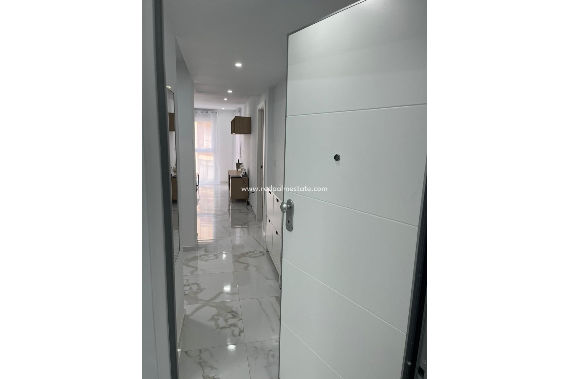 Reventa - Apartamento -
Torrevieja - Centro Torrevieja