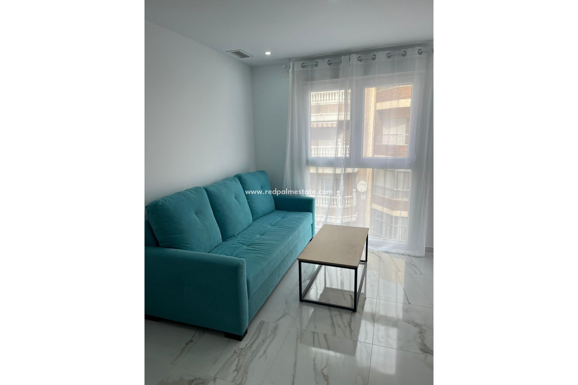 Reventa - Apartamento -
Torrevieja - Centro Torrevieja