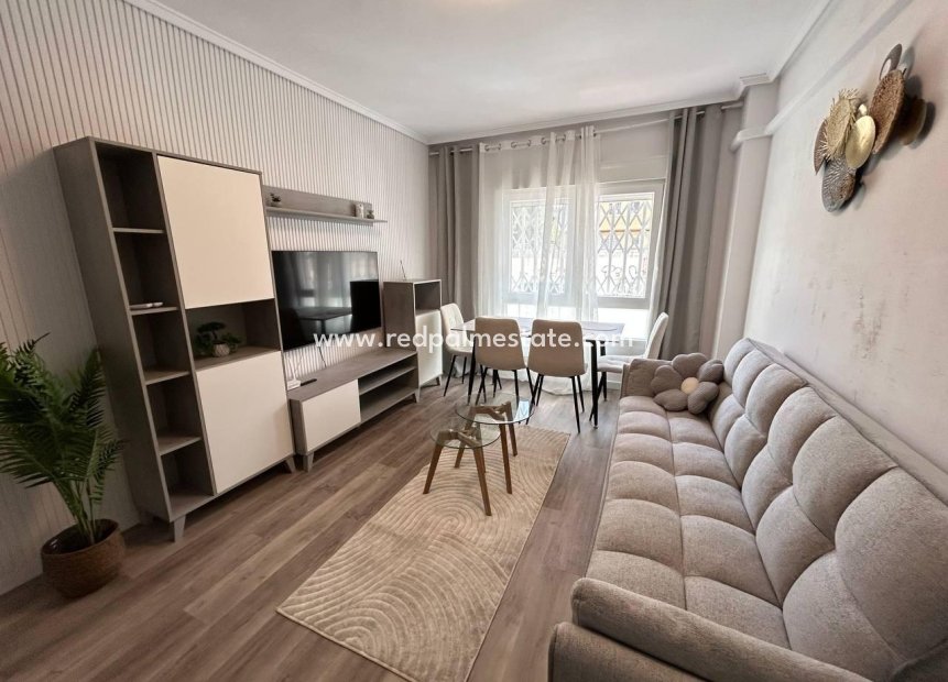 Reventa - Apartamento -
Torrevieja - Centro Torrevieja