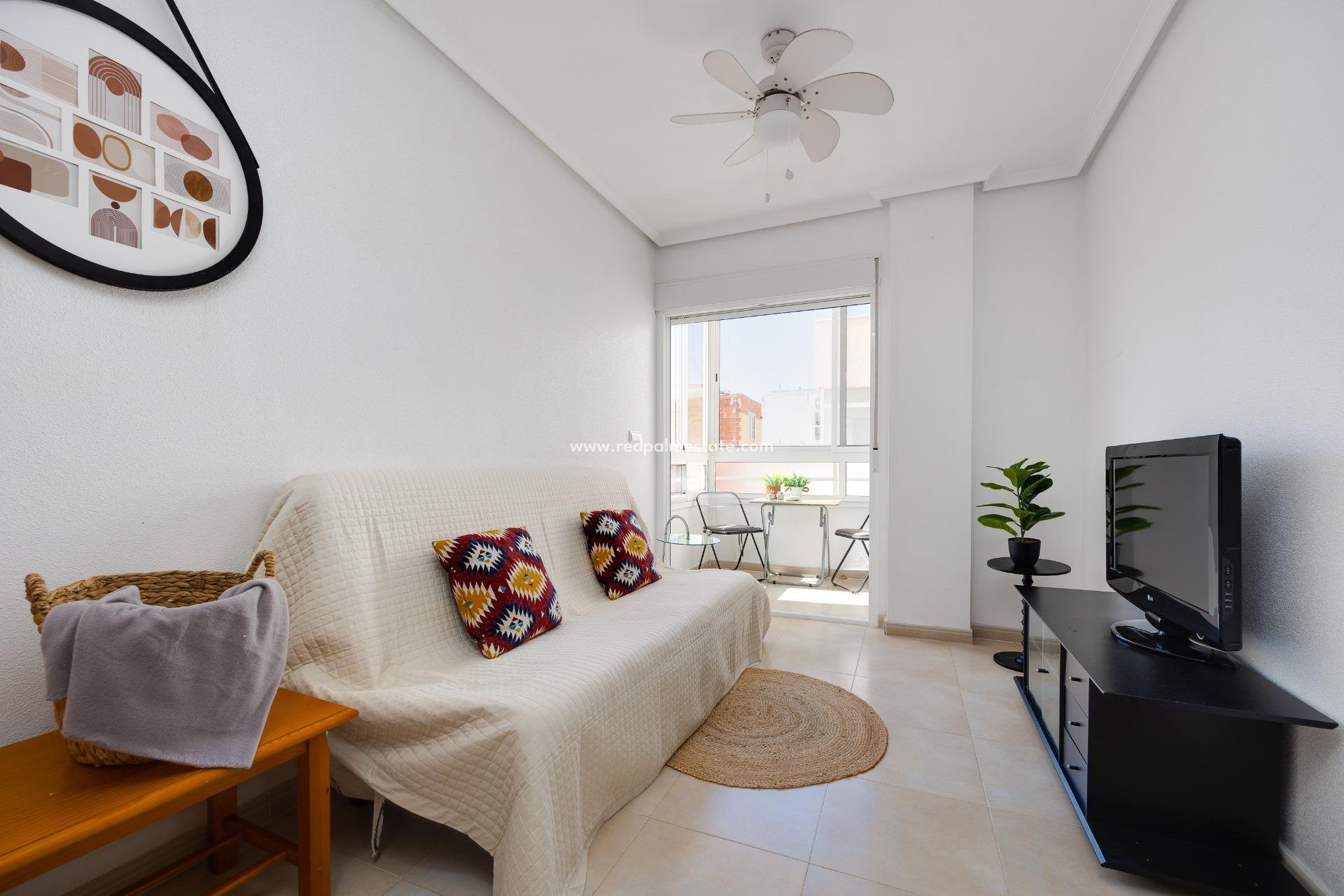 Reventa - Apartamento -
Torrevieja - Centro Torrevieja