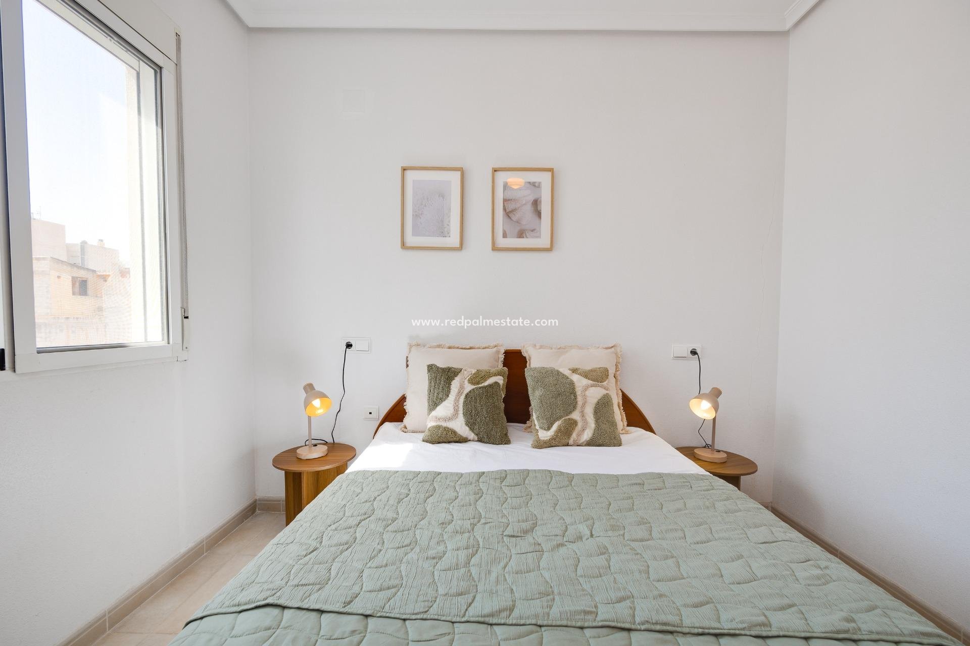 Reventa - Apartamento -
Torrevieja - Centro Torrevieja