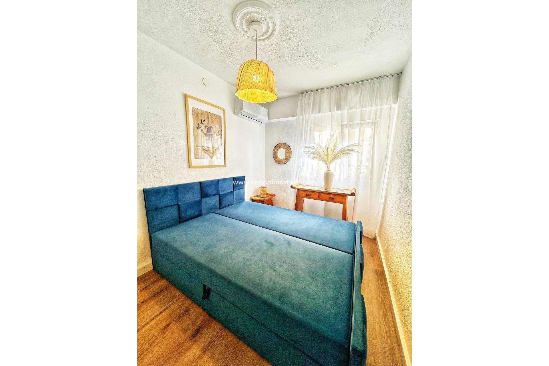 Reventa - Apartamento -
Torrevieja - Centro Torrevieja
