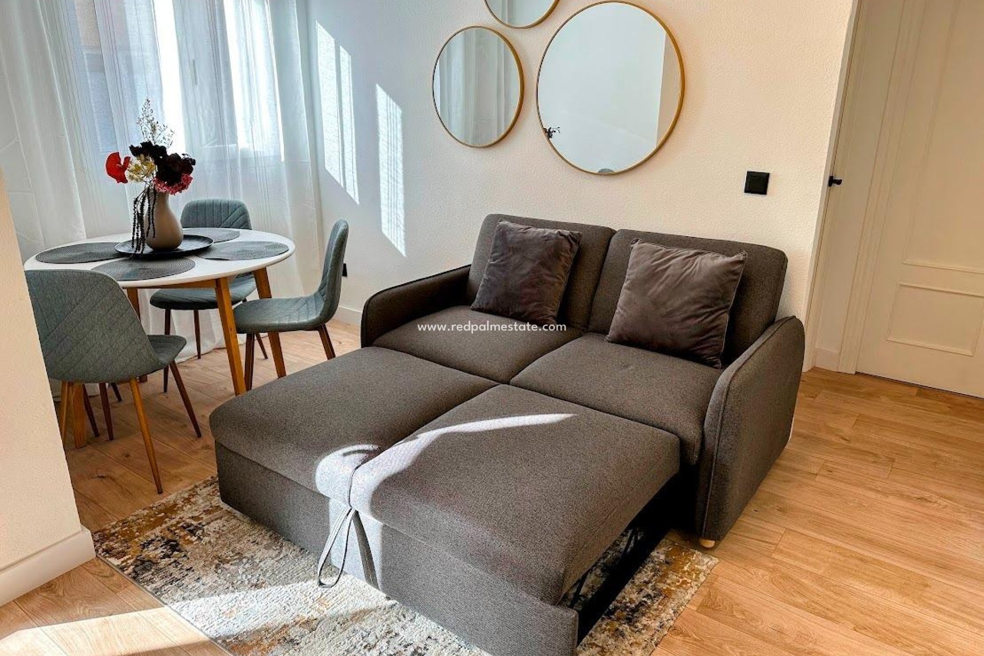 Reventa - Apartamento -
Torrevieja - Centro Torrevieja