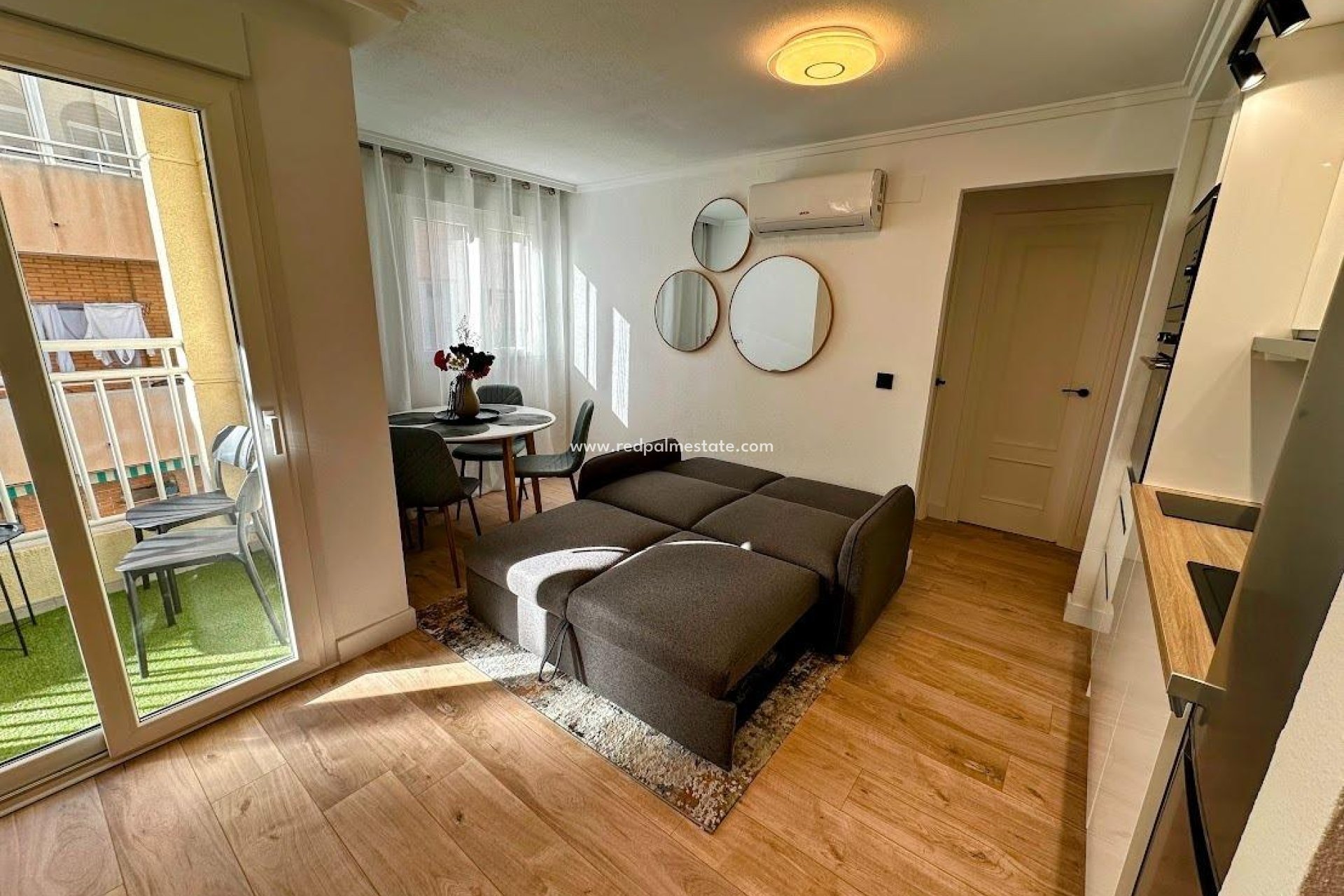 Reventa - Apartamento -
Torrevieja - Centro Torrevieja