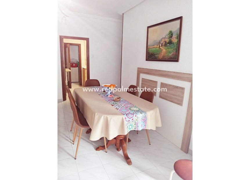 Reventa - Apartamento -
Torrevieja - Centro Torrevieja