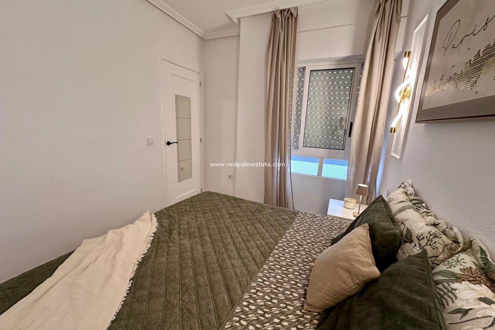 Reventa - Apartamento -
Torrevieja - Centro Torrevieja