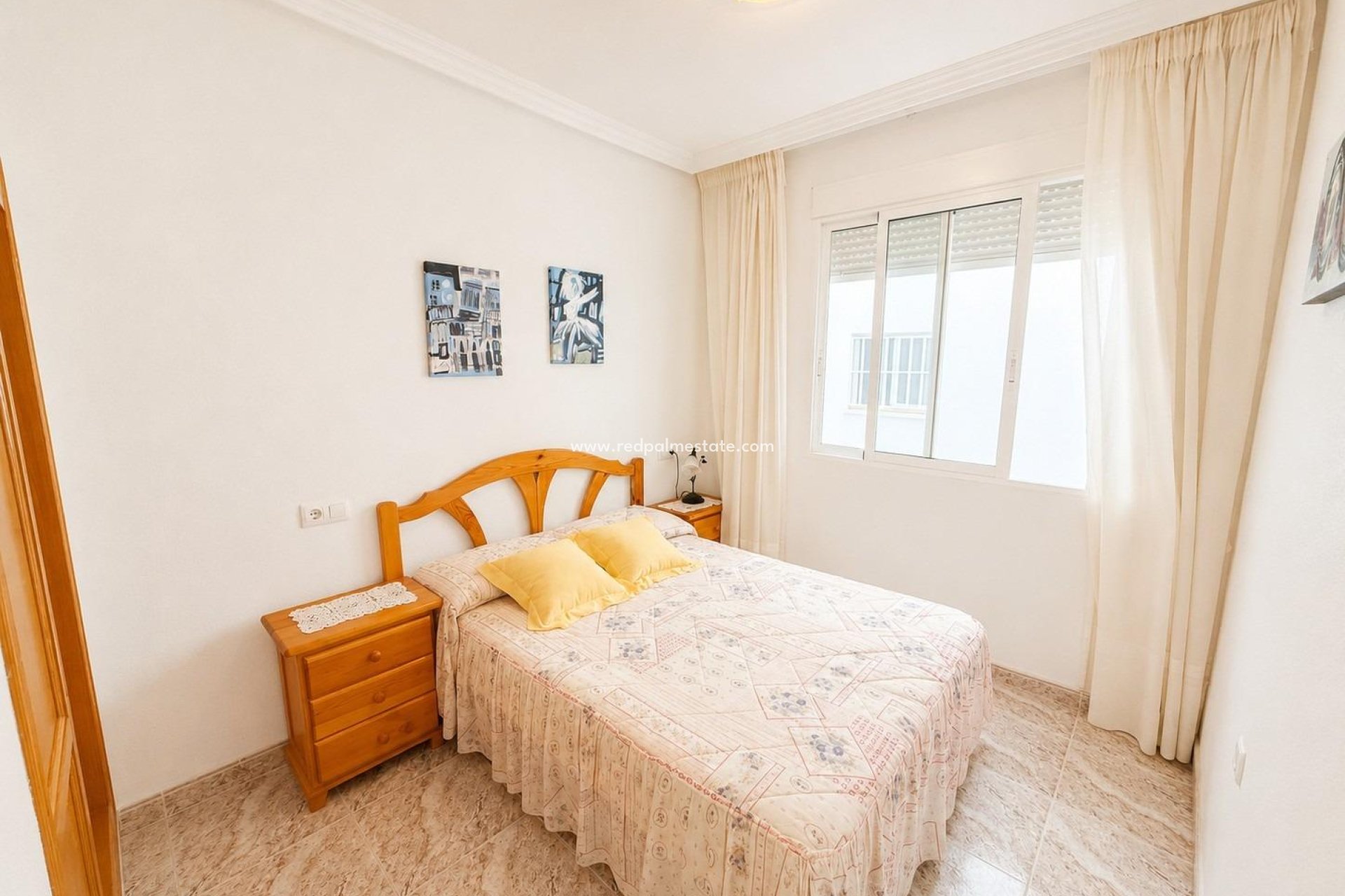 Reventa - Apartamento -
Torrevieja - Centro Torrevieja