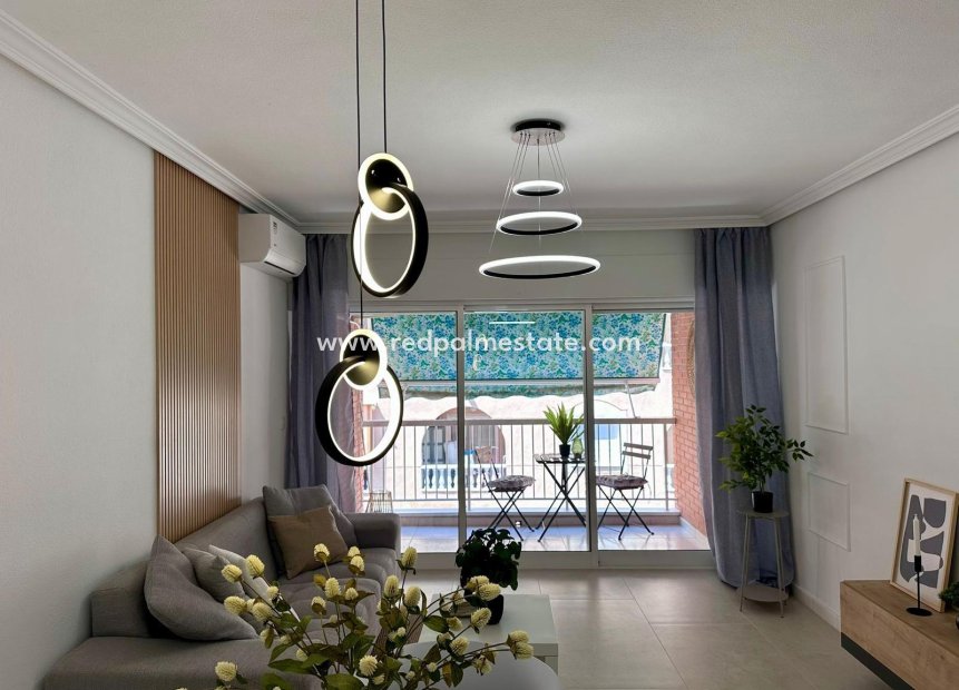 Reventa - Apartamento -
Torrevieja - Centro Torrevieja