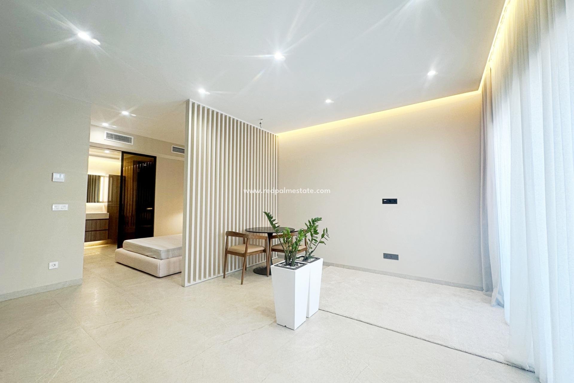 Reventa - Apartamento -
Torrevieja - Centro Torrevieja