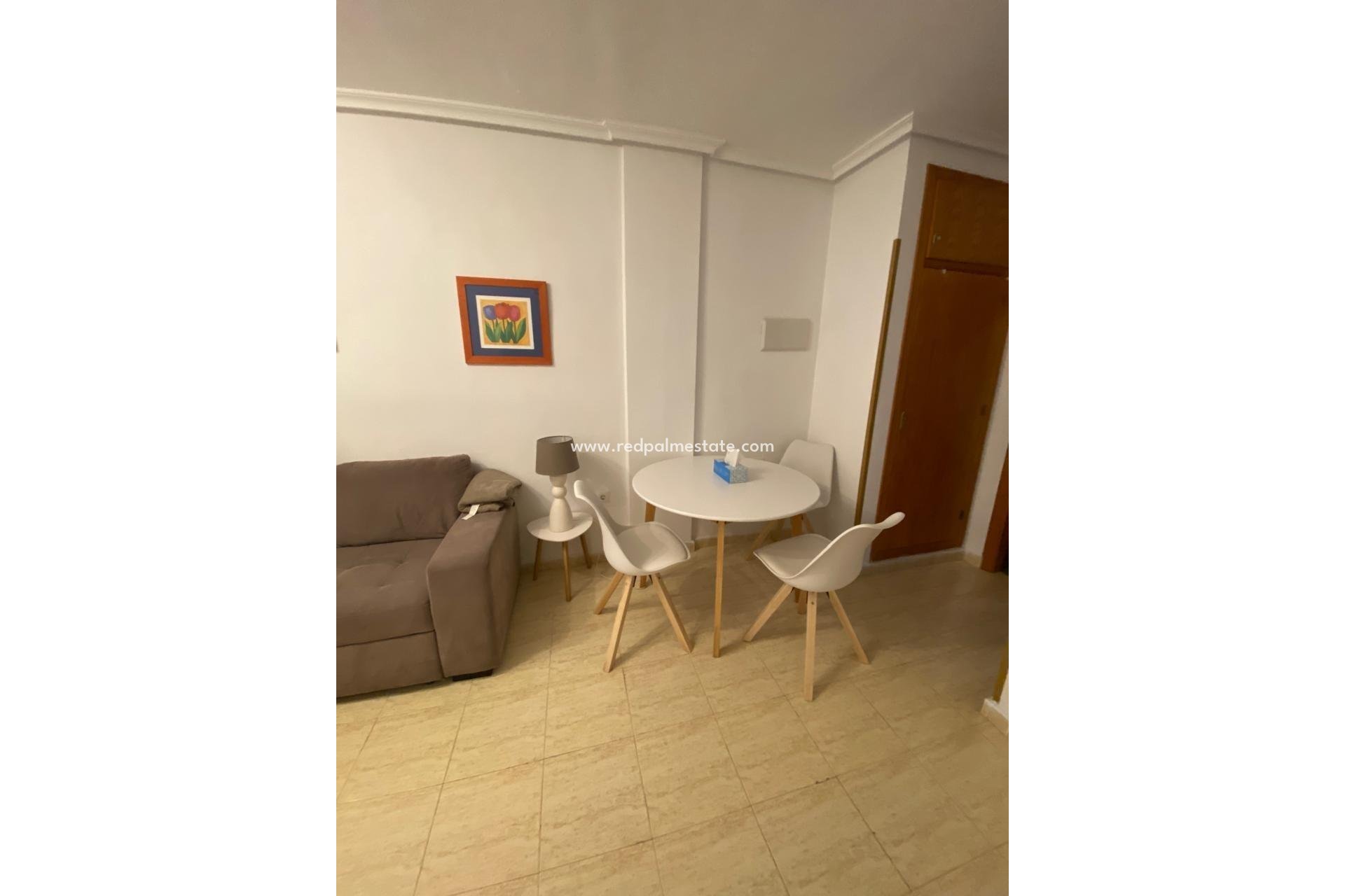 Reventa - Apartamento -
Torrevieja - Centro Torrevieja