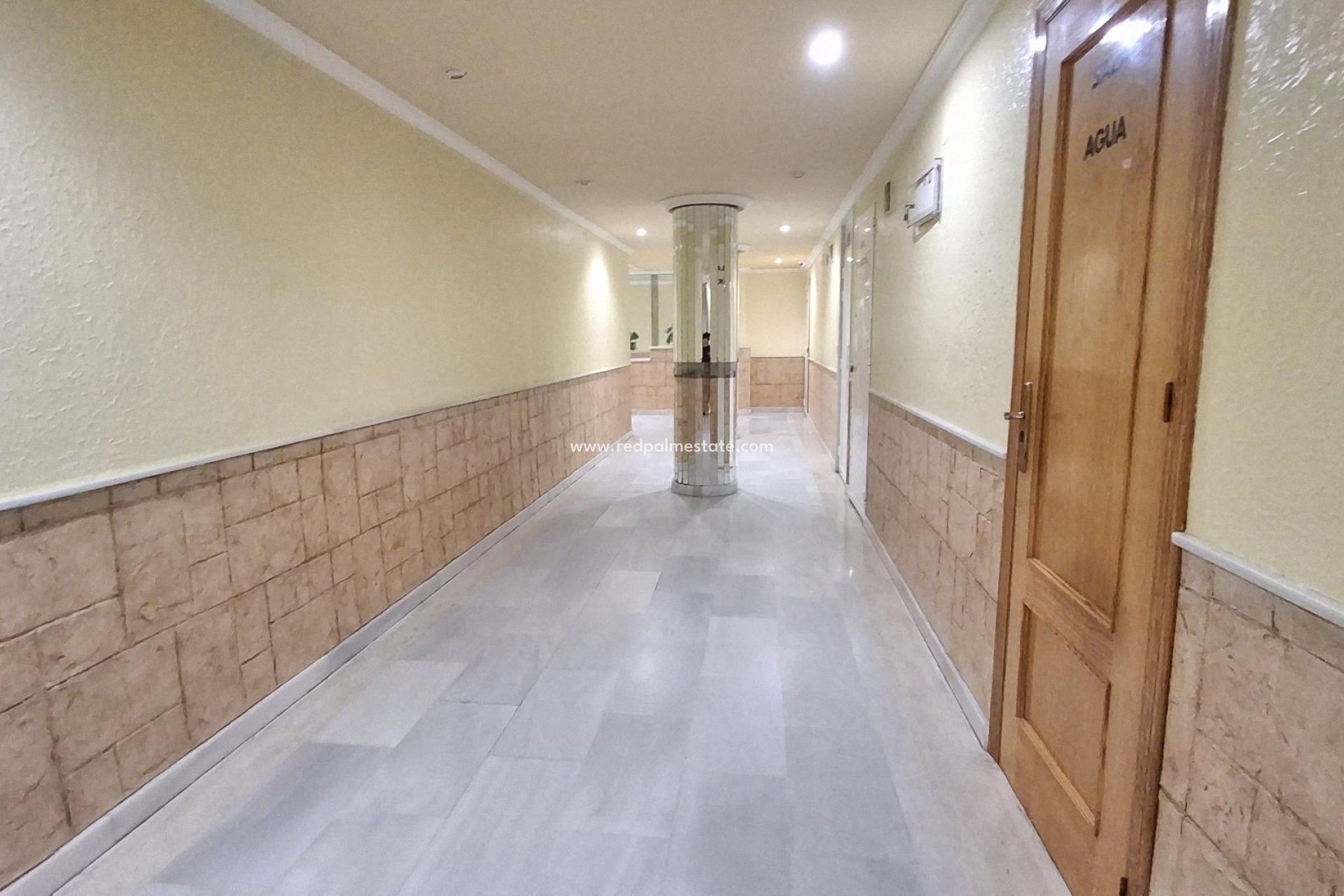 Reventa - Apartamento -
Torrevieja - Centro Torrevieja