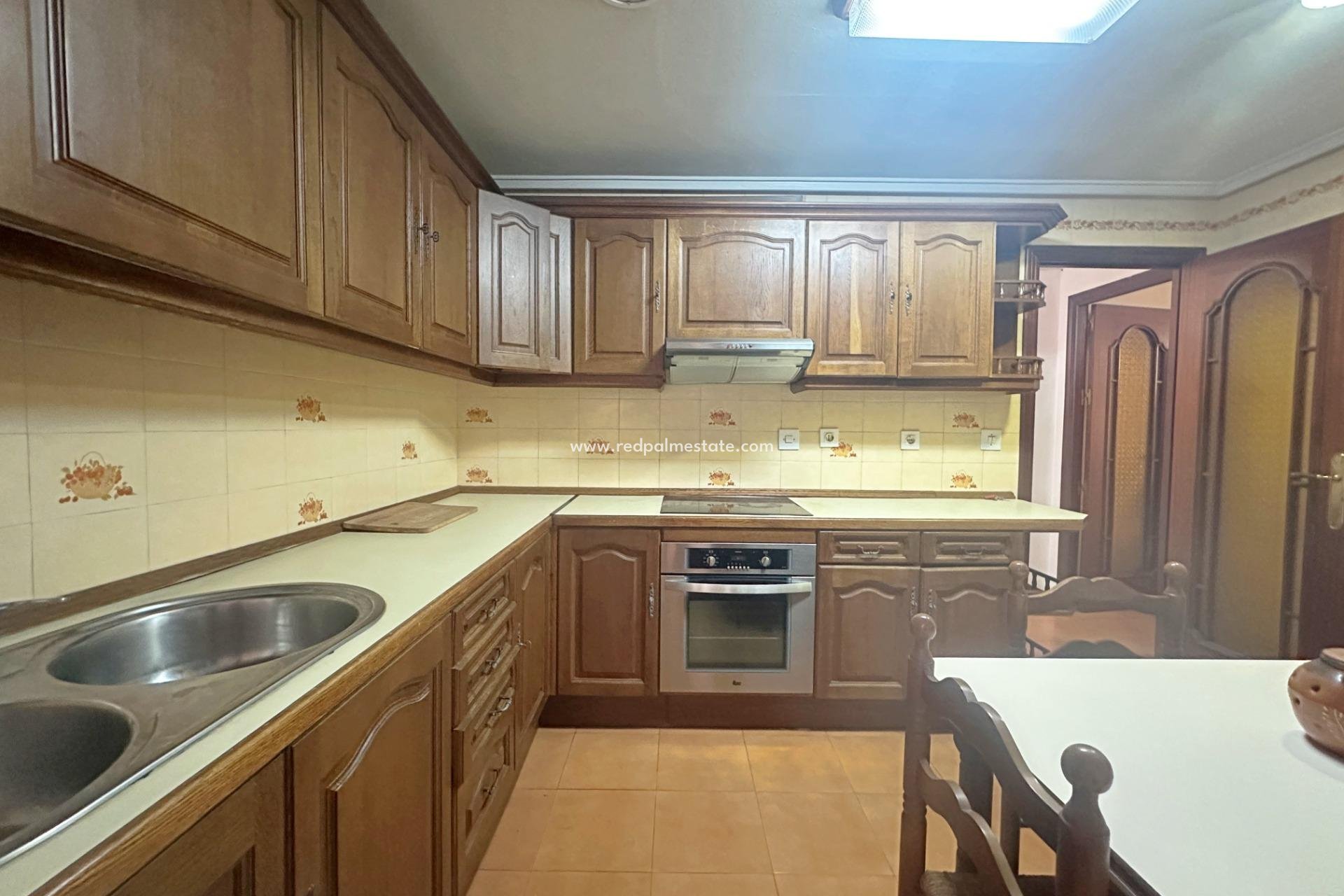 Reventa - Apartamento -
Torrevieja - Centro Torrevieja