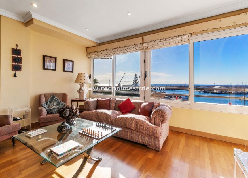 Reventa - Apartamento -
Torrevieja - Centro Torrevieja