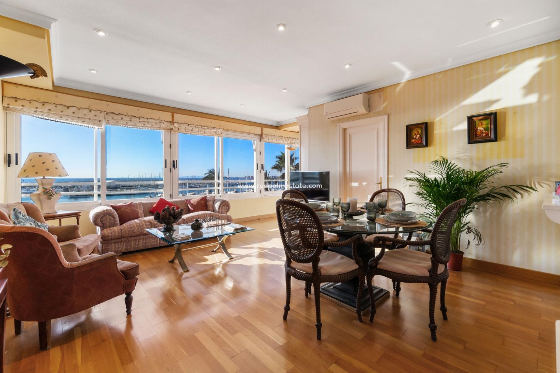 Reventa - Apartamento -
Torrevieja - Centro Torrevieja