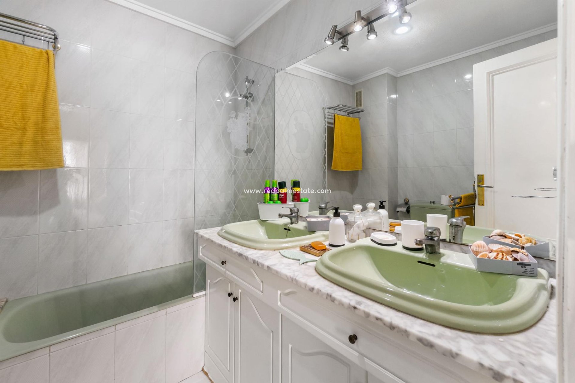 Reventa - Apartamento -
Torrevieja - Centro Torrevieja