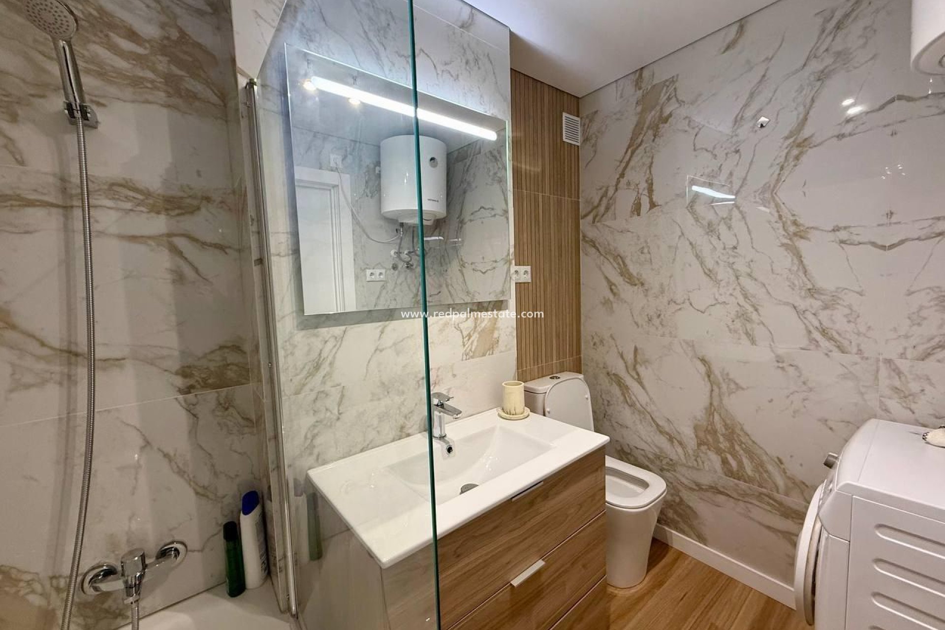 Reventa - Apartamento -
Torrevieja - Centro Torrevieja