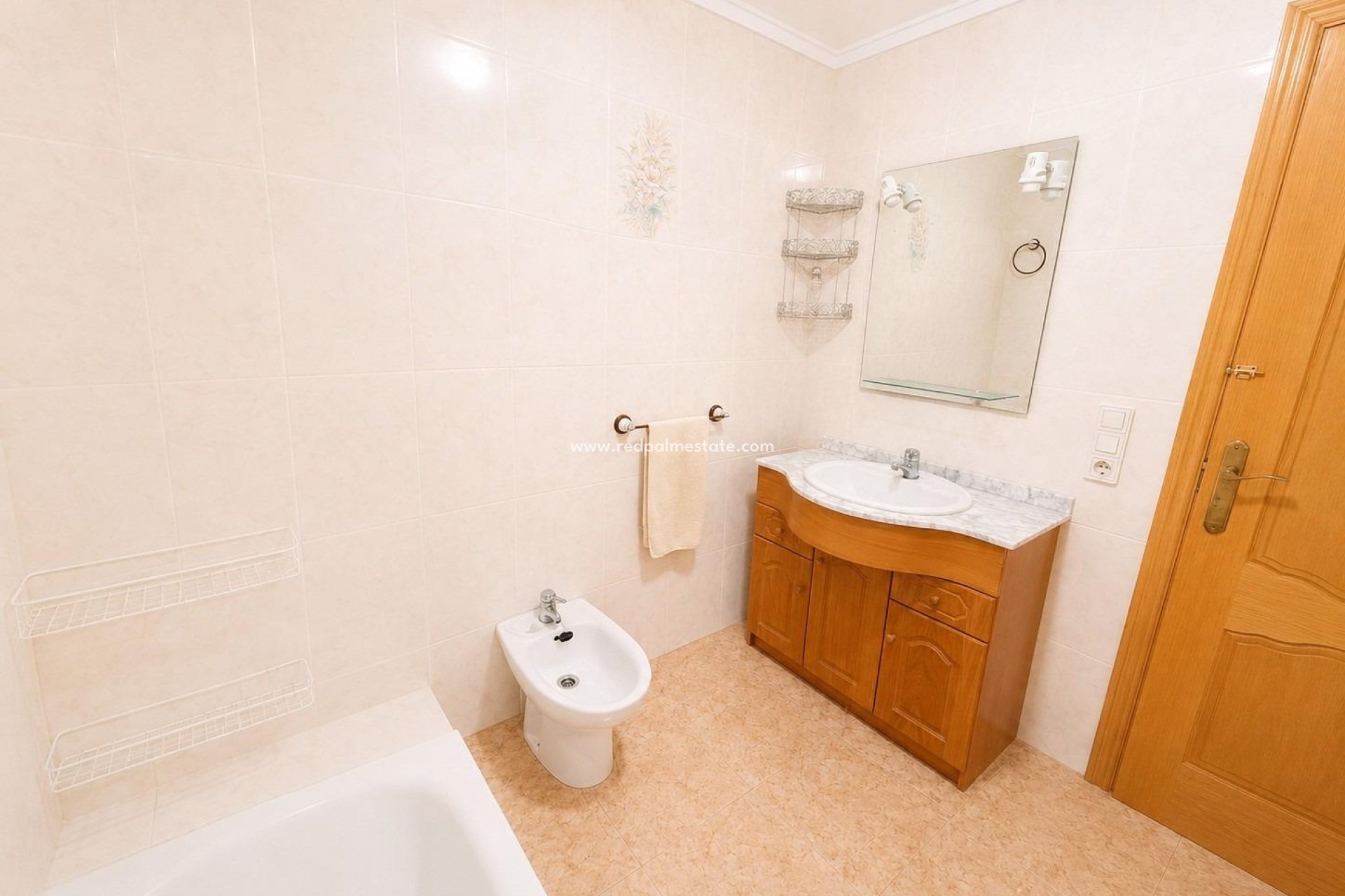 Reventa - Apartamento -
Torrevieja - Centro Torrevieja