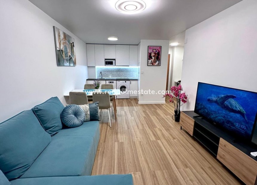 Reventa - Apartamento -
Torrevieja - Centro Torrevieja