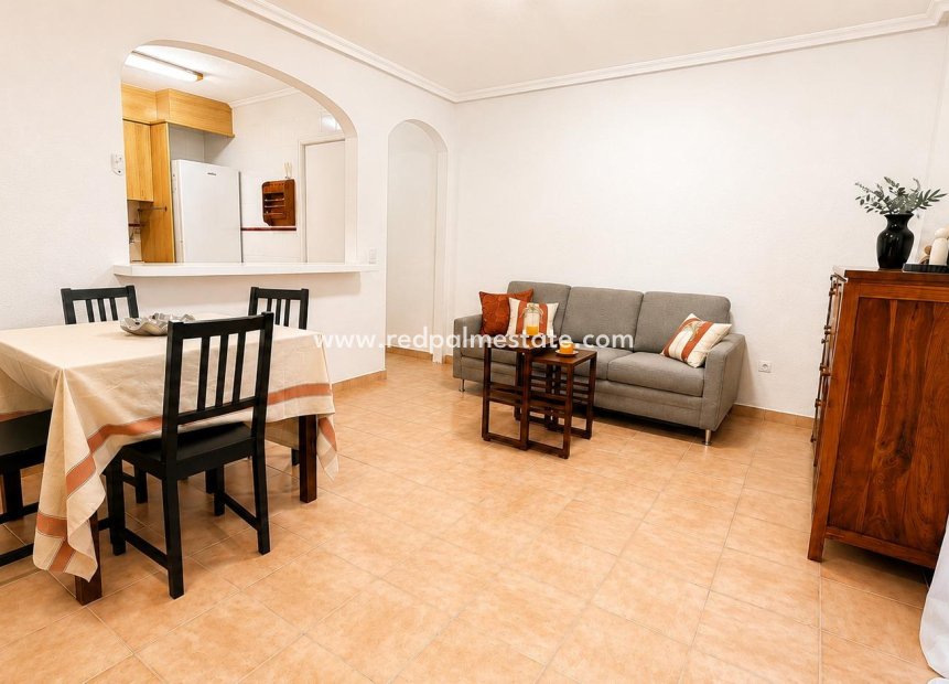 Reventa - Apartamento -
Torrevieja - Centro Torrevieja