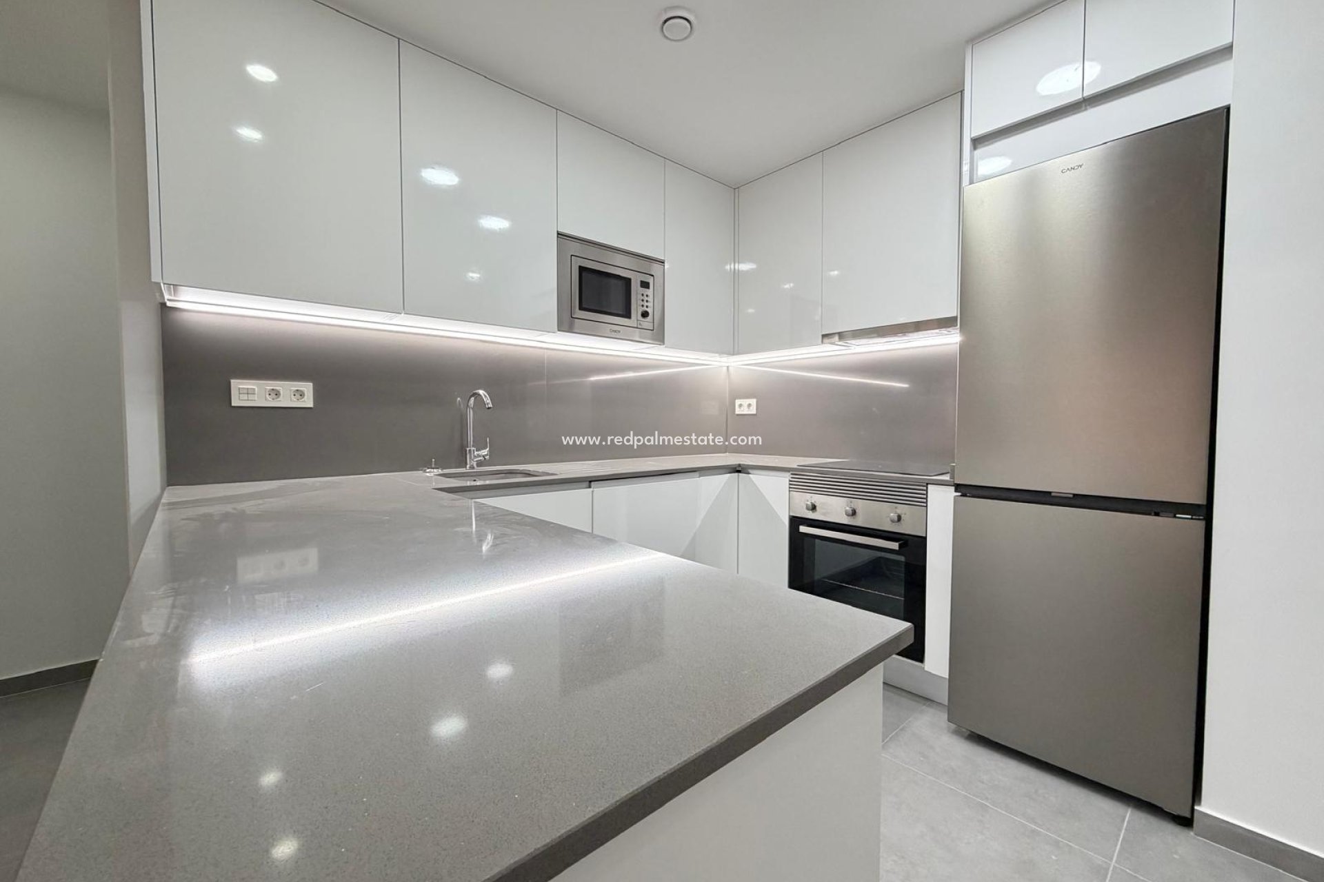 Reventa - Apartamento -
Torrevieja - Centro Torrevieja