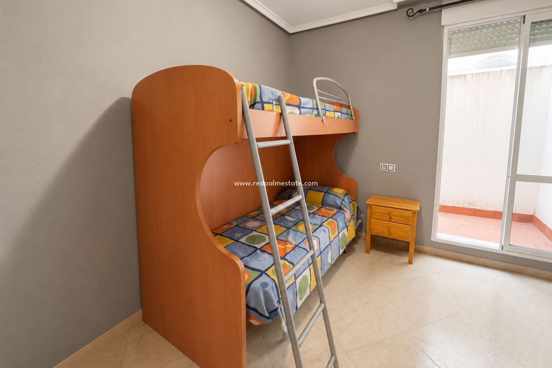 Reventa - Apartamento -
Torrevieja - Centro Torrevieja